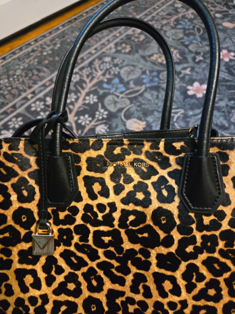 Michael Kors Tote - Picture 2 of 7